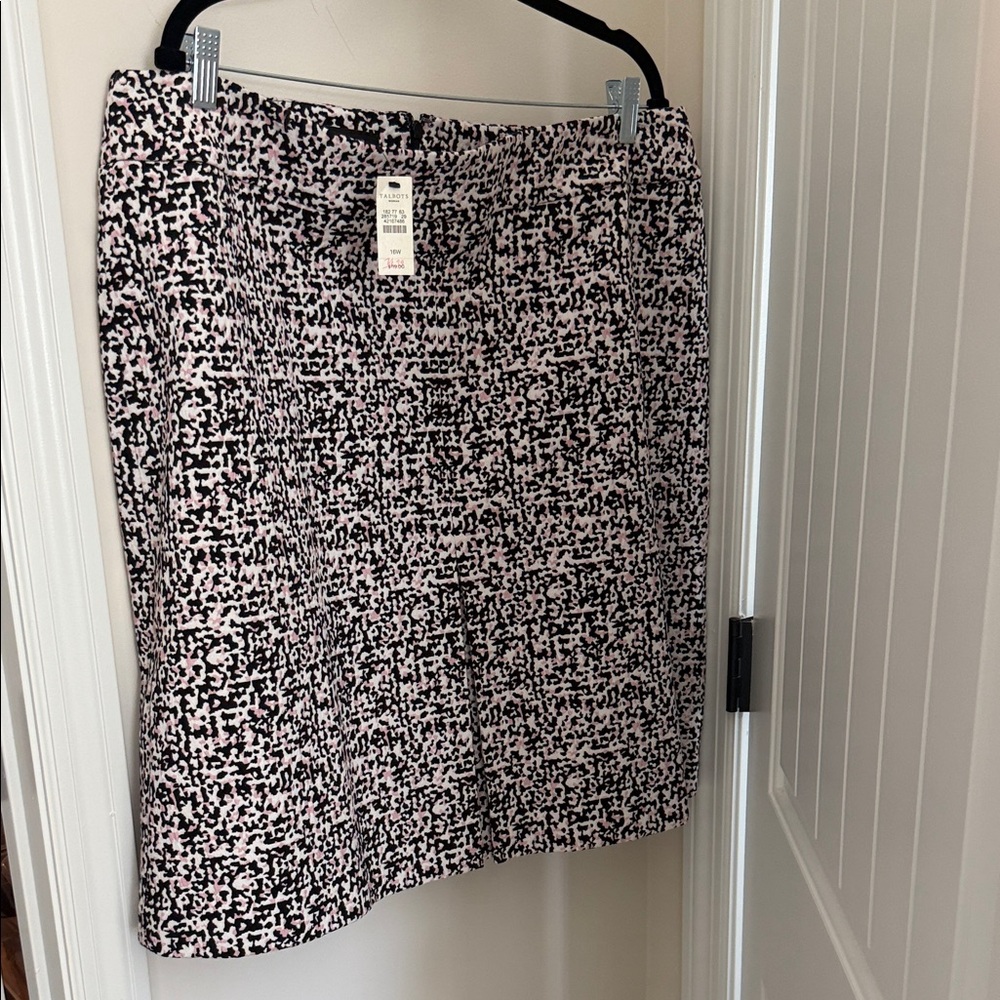 Talbots Black and Pink Patterned Pencil Skirt